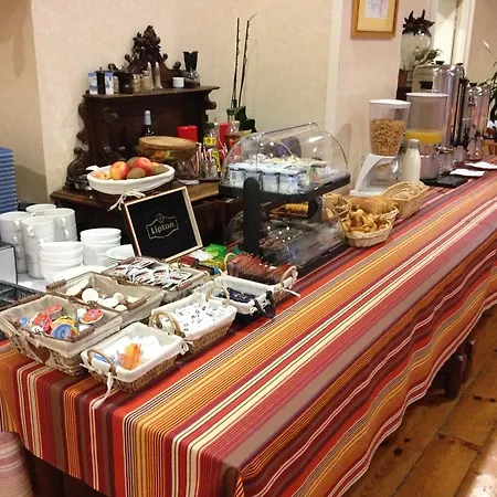 Richelieu Hotel 2*